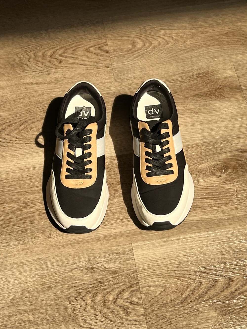 DV by Dolce Vita Bettie Sneakers in Black and White